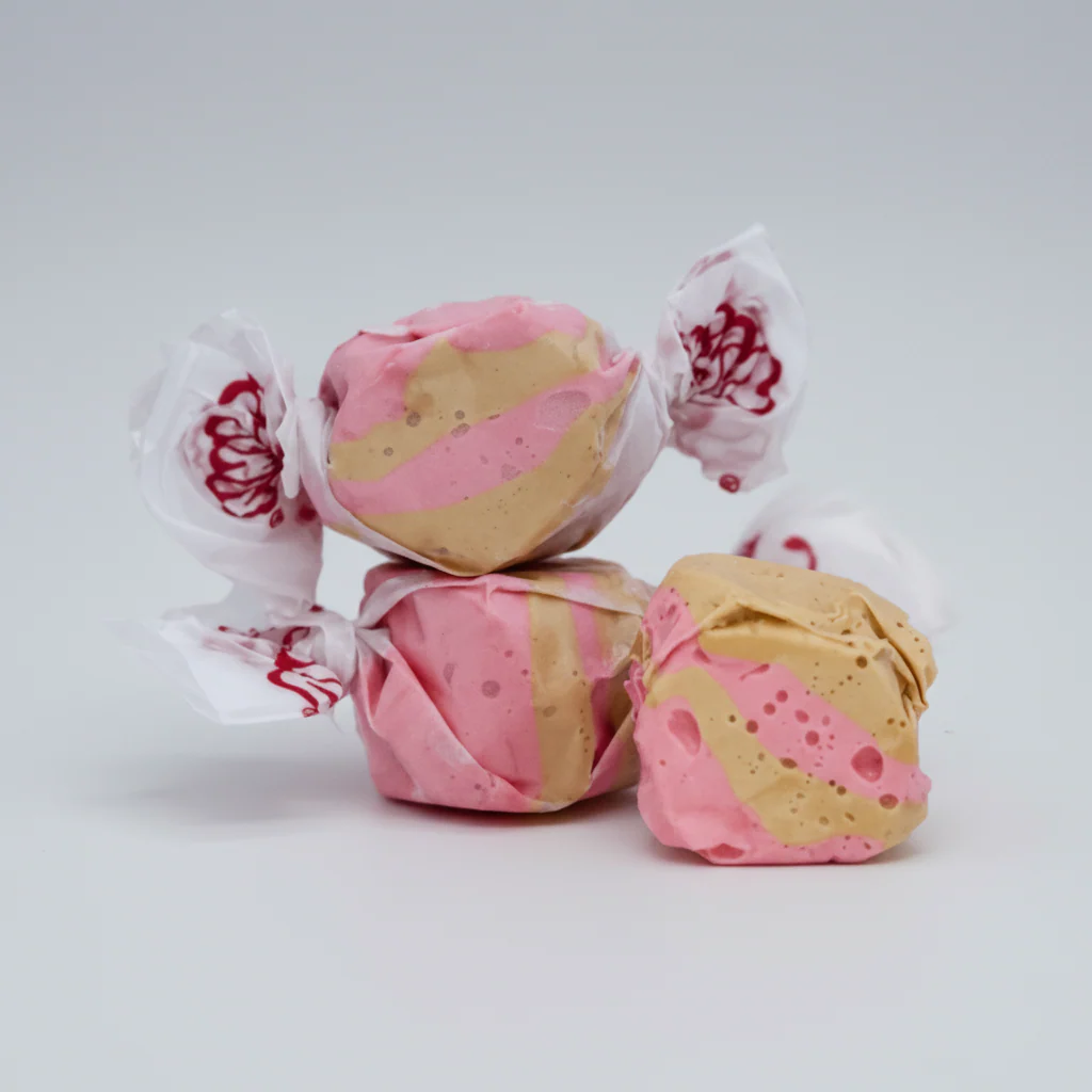 Taffy Town Maple Bacon Salt Water Taffy 100g ( US )