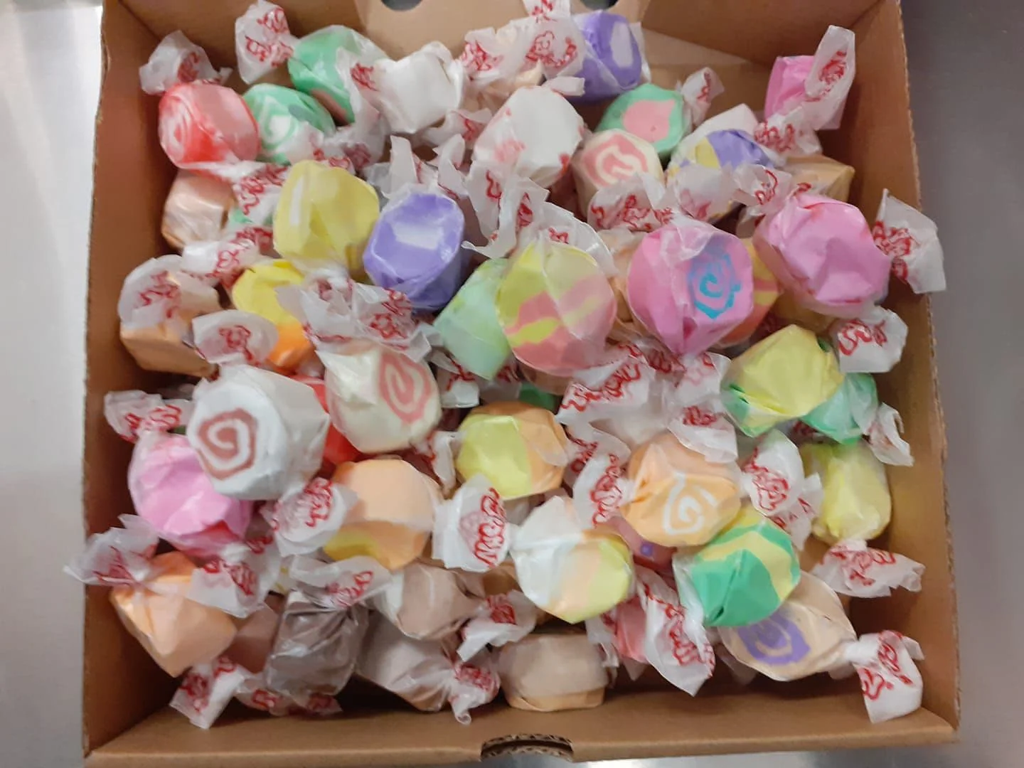 Taffy Town Random Mix Flavours 500g Pouch ( US )