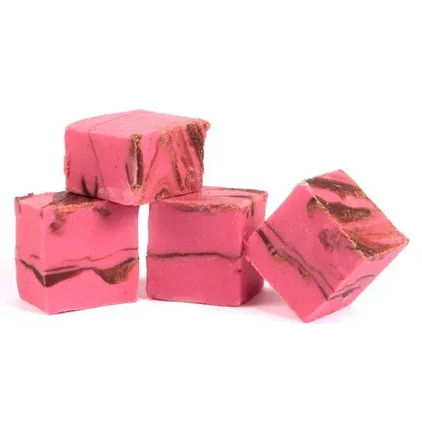 The Fudge Factory Strawberry  Fudge 100g  (UK) - Image 2