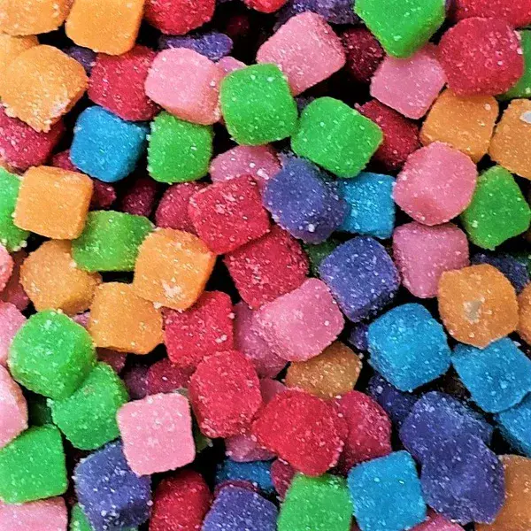 Warheads Sour Chewy Cubes 100g pick n mix  (US) - Image 2